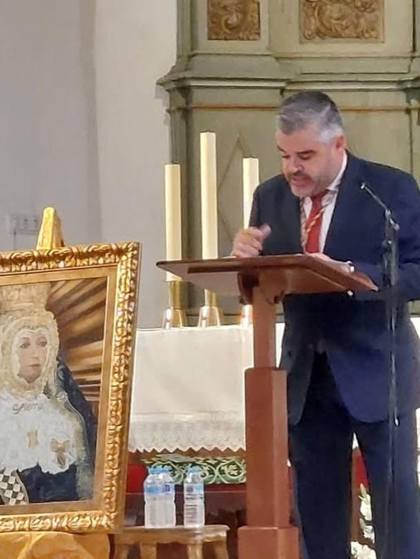 La Hermandad felicita a Antonio Jesús Roldán León por su pregón en Málaga