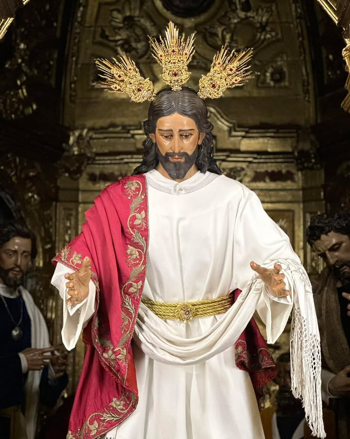 Nuestro Padre Jesús de la Humildad estrena vestimenta para el tiempo ordinario